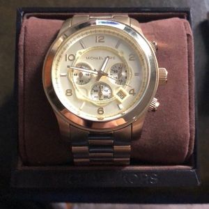 Unisex Michael Kors gold watch